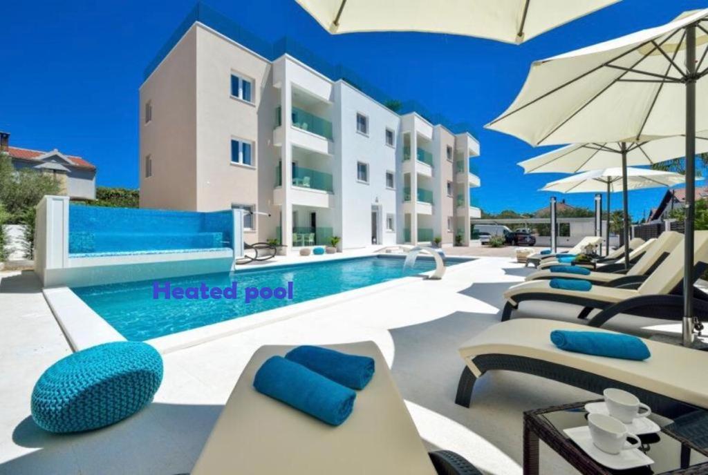 Luxury Apartment Arta-2 With Heated Pool And Jacuzzi بيبينيا المظهر الخارجي الصورة